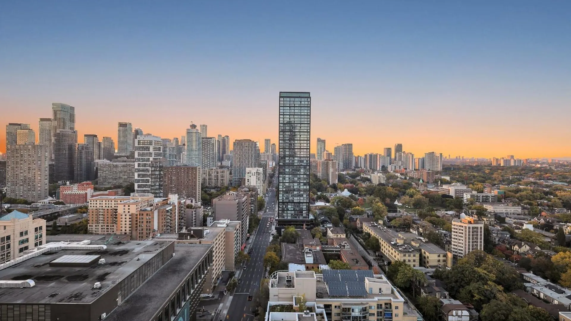 29Th Floor Deluxe, Best View Of Downtown Toronto contacts